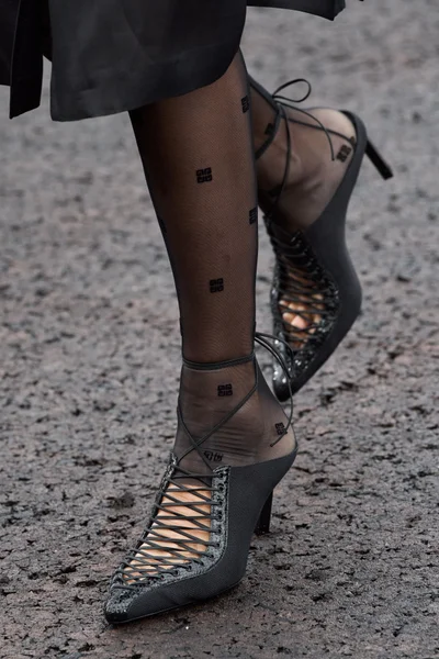 Look 99